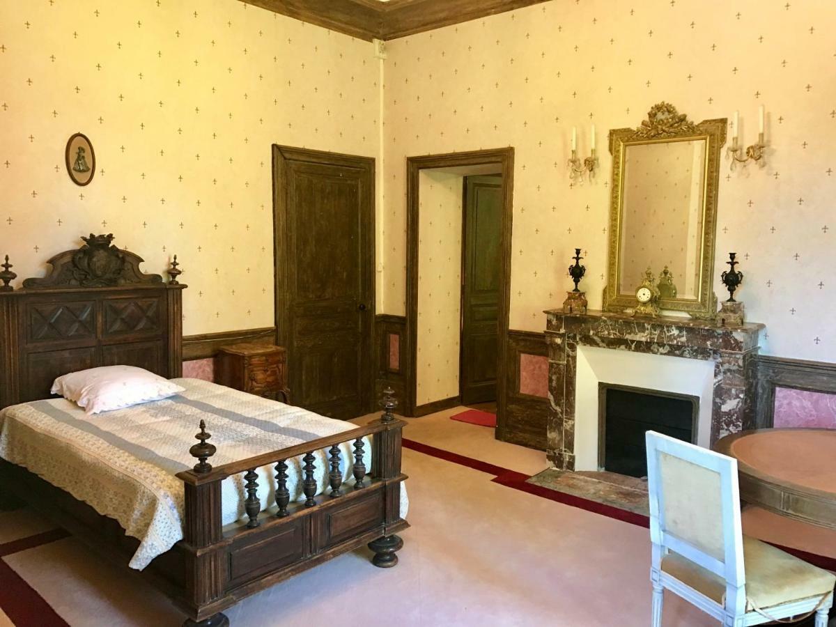 Chateau De Walmath Saint-Laurent-les-Eglises ภายนอก รูปภาพ